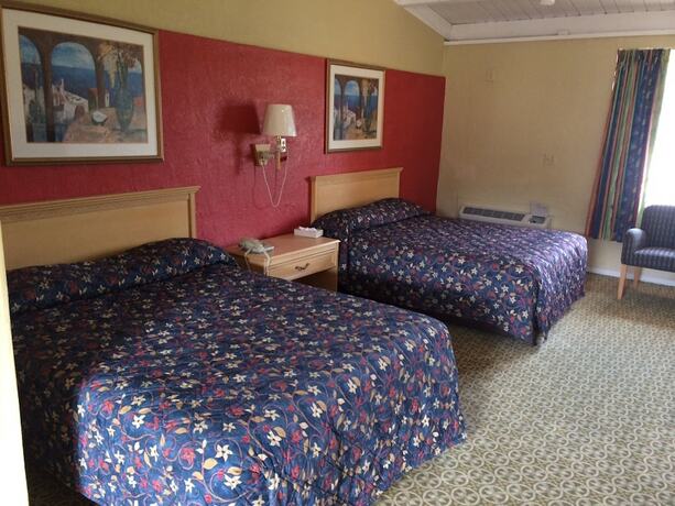 Imagen de la habitación del Hotel Host Inn. Foto 10