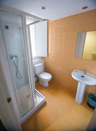 Imagen general del Hotel Hostal &Aacute;vila. Foto 3