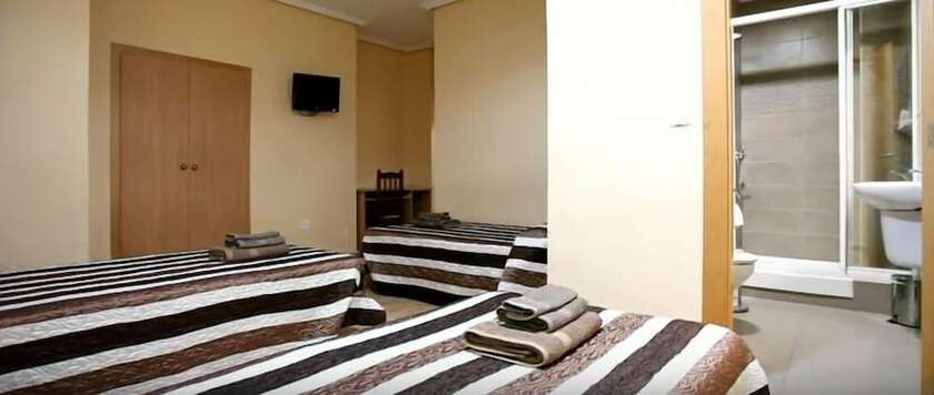 Imagen de la habitación del Hotel Hostal Abastos, Valencia. Foto 17