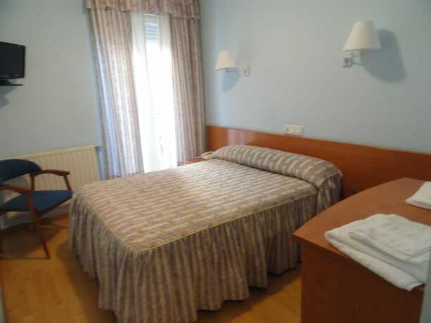 Imagen general del Hotel Hostal Adela. Foto 9