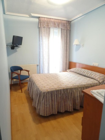 Imagen general del Hotel Hostal Adela. Foto 10