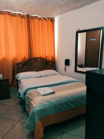Imagen de la habitación del Hotel Hostal Ajav&iacute; Del Sur. Foto 9