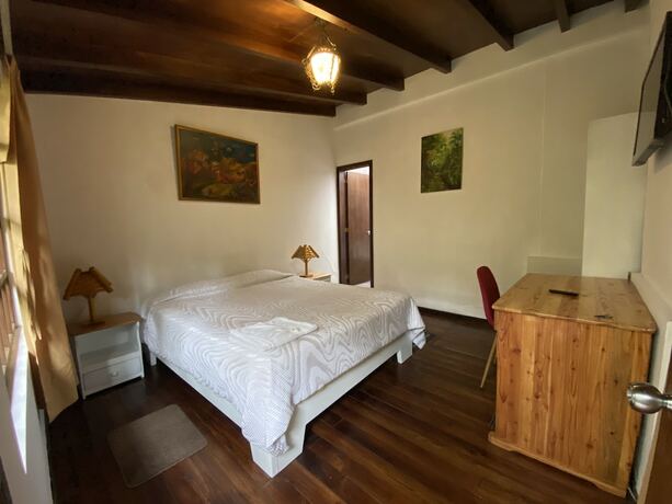 Imagen de la habitación del Hotel Hostal Alcal&aacute;. Foto 15