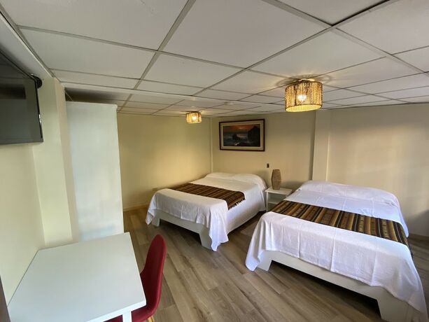 Imagen de la habitación del Hotel Hostal Alcal&aacute;. Foto 19