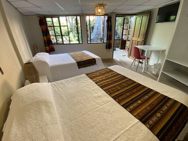 Imagen general del Hotel Hostal Alcal&aacute;. Foto 6
