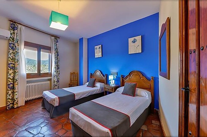 Imagen de la habitación del Hotel Hostal Alfonso XI. Foto 20