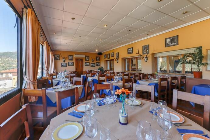 Imagen general del Hotel Hostal Alfonso XI. Foto 10