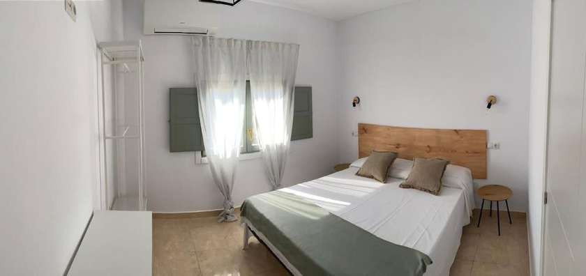 Imagen de la habitación del Hotel Hostal Alma. Foto 8
