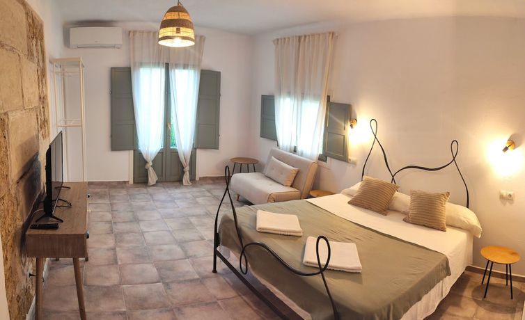 Imagen de la habitación del Hotel Hostal Alma. Foto 9