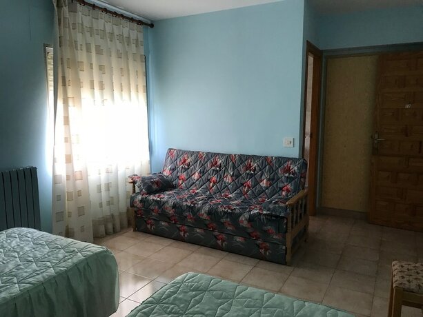 Imagen de la habitación del Hotel Hostal Alto Tajo. Foto 9