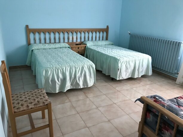 Imagen de la habitación del Hotel Hostal Alto Tajo. Foto 12