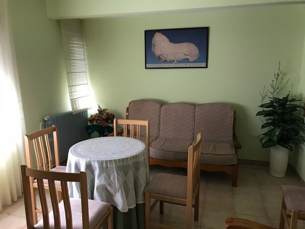 Imagen general del Hotel Hostal Alto Tajo. Foto 7