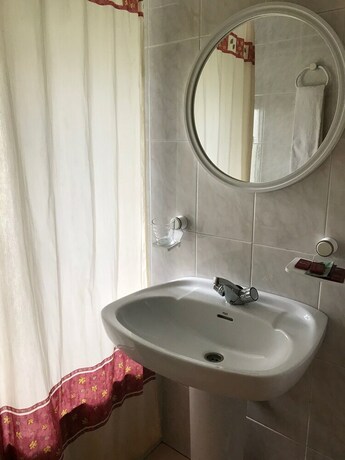 Imagen general del Hotel Hostal Alto Tajo. Foto 8