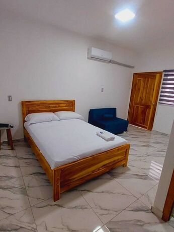 Imagen de la habitación del Hotel Hostal Amelia de la Rosa. Foto 15