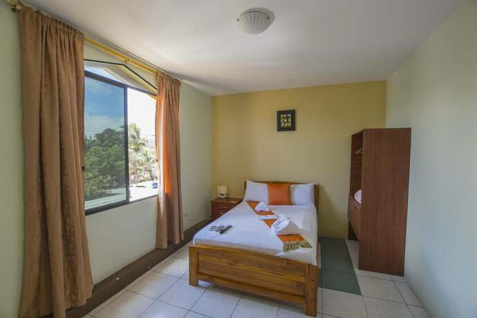 Imagen de la habitación del Hotel Hostal Andry. Foto 13