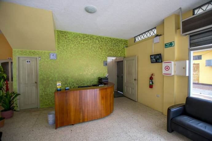Imagen general del Hotel Hostal Andry. Foto 3