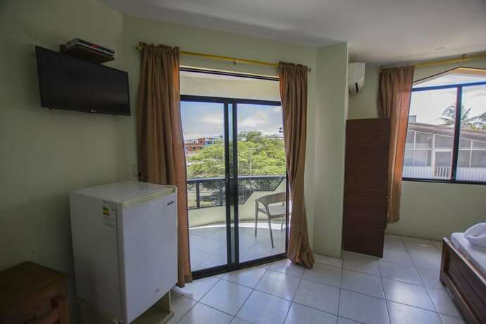Imagen general del Hotel Hostal Andry. Foto 5