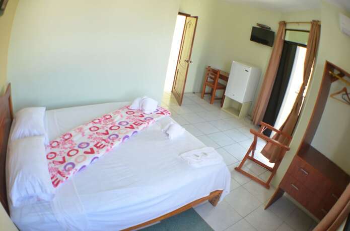 Imagen de la habitación del Hotel Hostal Andry. Foto 17