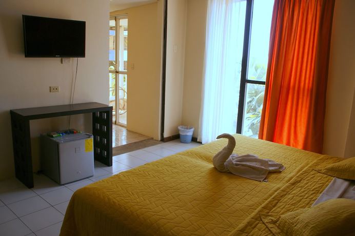Imagen de la habitación del Hotel Hostal Antares. Foto 9