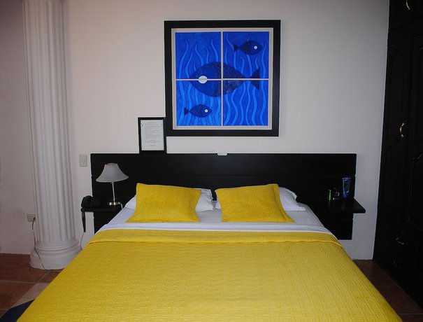 Imagen de la habitación del Hotel Hostal Antares. Foto 11