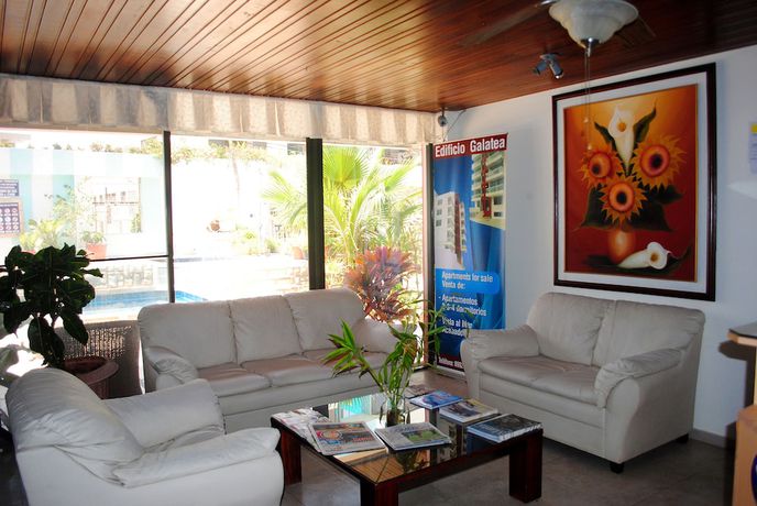Imagen de los interiores del Hotel Hostal Antares. Foto 20