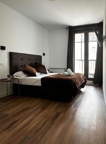 Imagen de la habitación del Hotel Hostal Arenal Madrid. Foto 5