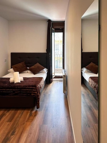 Imagen de la habitación del Hotel Hostal Arenal Madrid. Foto 12