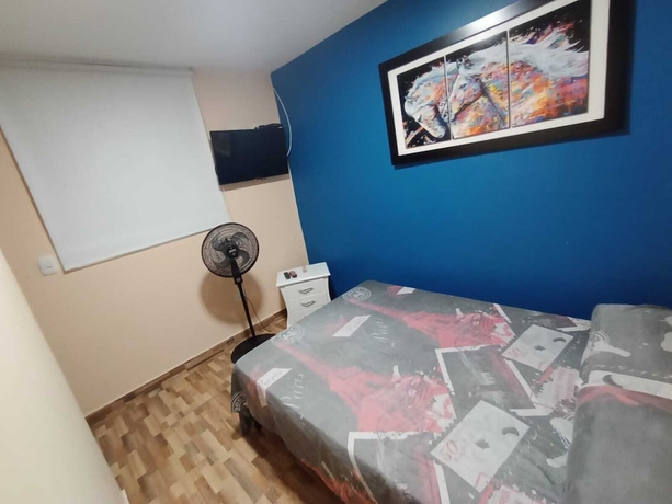 Imagen de la habitación del Hotel Hostal Avanza. Foto 11