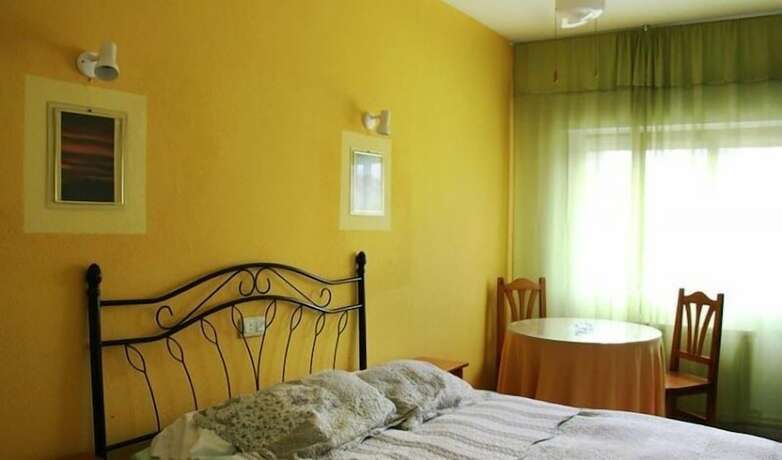 Imagen general del Hotel Hostal Avenida, Arenas de San Pedro. Foto 1