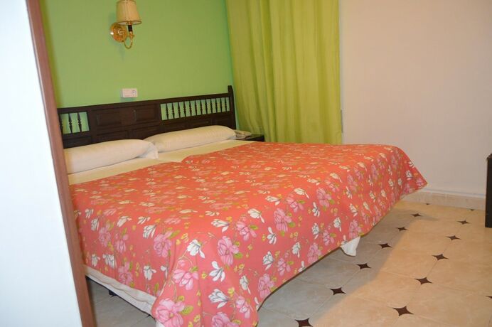 Imagen general del Hotel Hostal Avenida Cuenca. Foto 8