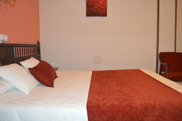 Imagen general del Hotel Hostal Avenida Cuenca. Foto 11