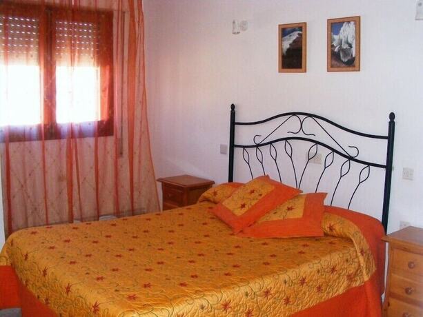 Imagen de la habitación del Hotel Hostal Avenida. Foto 13