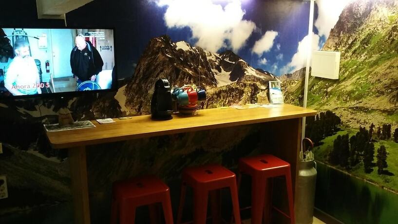 Imagen general del Hotel Hostal Avenida. Foto 9