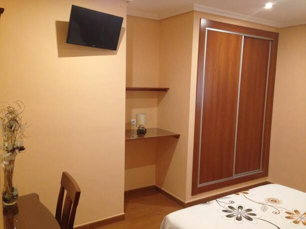 Imagen general del Hotel Hostal Avenida, Tabernas. Foto 7