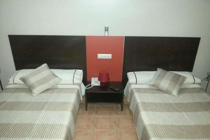 Imagen de la habitación del Hotel Hostal Ayamonte Los Mellizos. Foto 11
