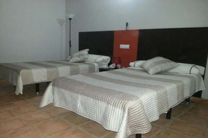 Imagen de la habitación del Hotel Hostal Ayamonte Los Mellizos. Foto 12