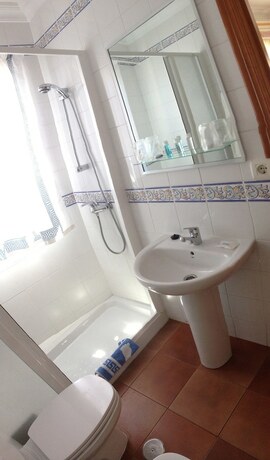 Imagen general del Hotel Hostal Azul. Foto 9