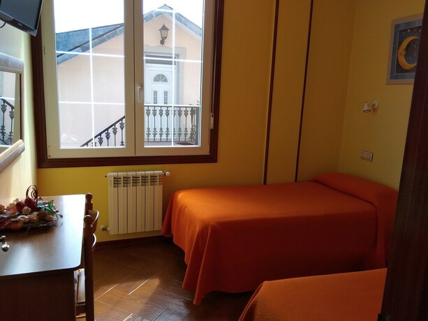 Imagen general del Hotel Hostal Bah&iacute;a. Foto 13