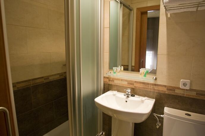 Imagen general del Hotel Hostal Barris. Foto 5