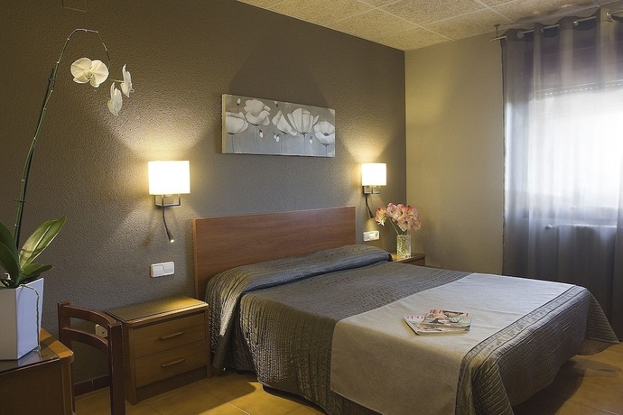 Imagen de la habitación del Hotel Hostal Barris. Foto 13
