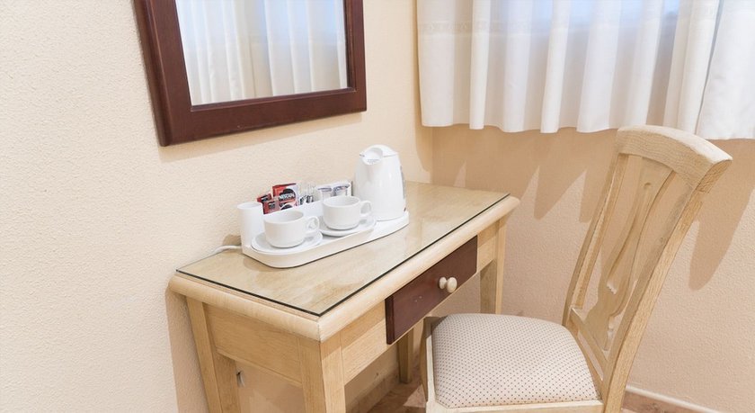 Imagen de la habitación del Hotel Hostal Bianco. Foto 8