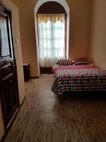 Imagen general del Hotel Hostal Buenos Aires. Foto 12