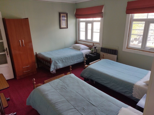 Imagen de la habitación del Hotel Hostal Bulnes. Foto 6