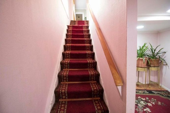 Imagen de los interiores del Hotel Hostal Bulnes. Foto 14