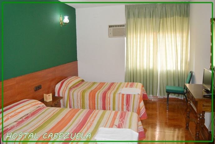 Imagen de la habitación del Hotel Hostal Cabezuela. Foto 6