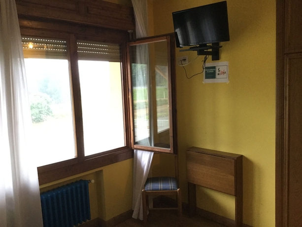 Imagen de la habitación del Hotel Hostal Café Español. Foto 5