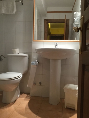 Imagen de la habitación del Hotel Hostal Café Español. Foto 15