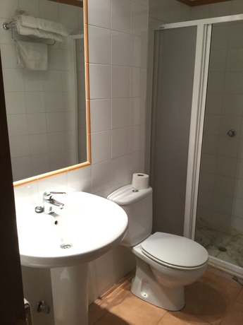 Imagen de la habitación del Hotel Hostal Café Español. Foto 16
