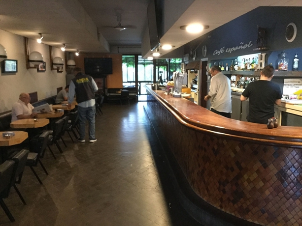 Imagen del bar/restaurante del Hotel Hostal Café Español. Foto 2