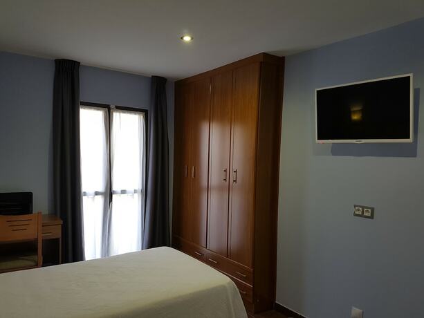 Imagen de la habitación del Hotel Hostal Camelot. Foto 13